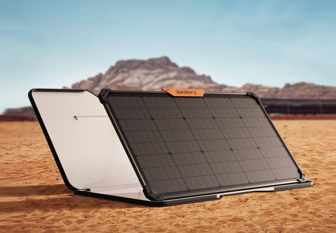 Odolný Solární panel SolarSaga 80W s mírou konverze až 25 %, který je ideální pro použití v nejtěžších podmínkách